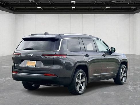 Used 2023 Jeep Grand Cherokee L Limited w/ Trailer Tow Group (B) AWD/4WD image 5
