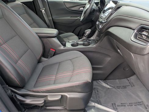 Used 2024 Chevrolet Equinox RS image 28