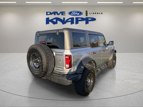 Used 2024 Ford Bronco Black Diamond w/ Sasquatch Package image 8