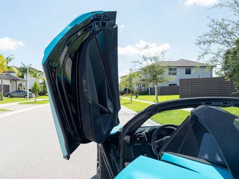 Used 2022 McLaren 720S Spider image 36