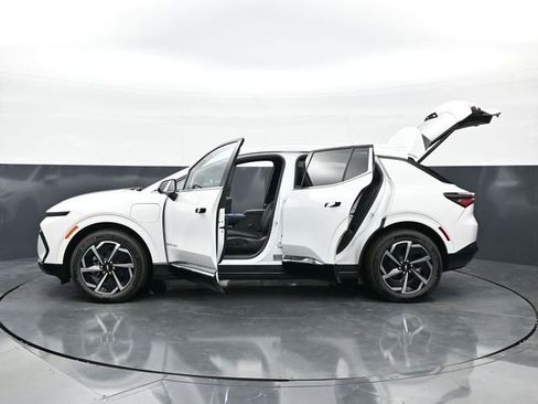 Used 2025 Chevrolet Equinox EV LT w/ Convenience Package FWD image 45