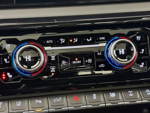 New 2026 GMC Sierra 2500 AT4X image 16