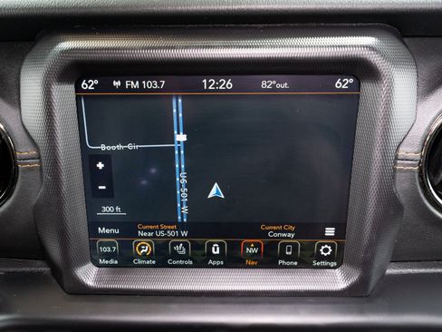 Used 2020 Jeep Wrangler Unlimited Sahara AWD/4WD image 16