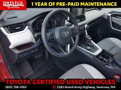 Certified 2019 Toyota RAV4 Limited w/ Limited Grade Weather Package AWD/4WD image 14