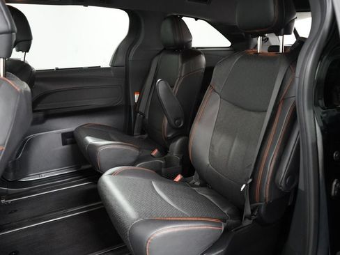 Used 2024 Toyota Sienna XSE w/ XSE Premium Package FWD image 23