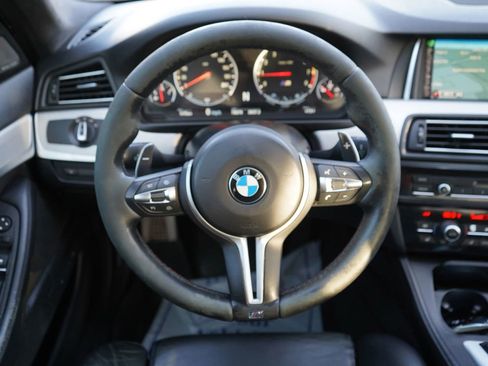Used 2016 BMW M5 image 17