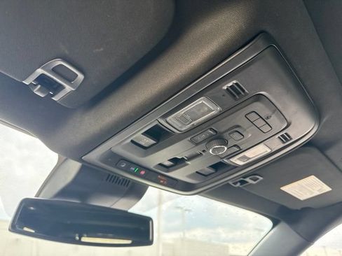 Used 2023 GMC Yukon Denali AWD/4WD image 23