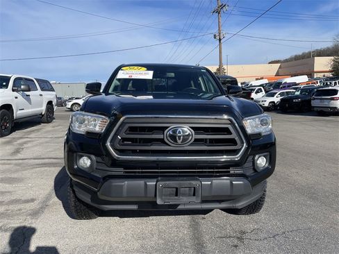 Certified 2021 Toyota Tacoma SR5 image 5
