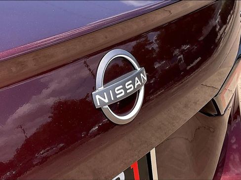 Used 2024 Nissan Altima 2.5 SV FWD image 27