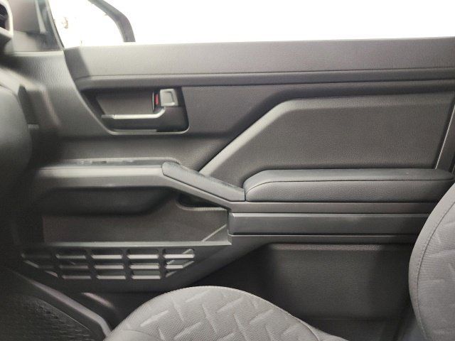 Used 2026 Toyota Tacoma SR AWD/4WD image 25