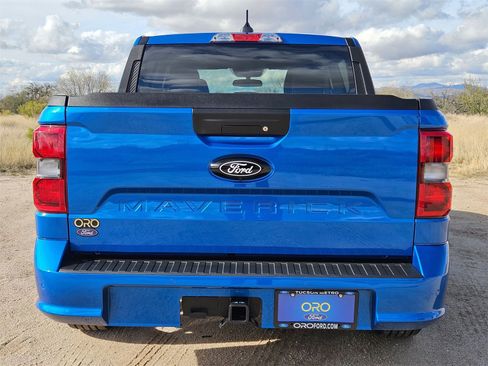 Used 2025 Ford Maverick Lobo image 6