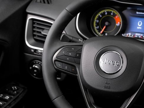 Used 2022 Jeep Cherokee Trailhawk image 26