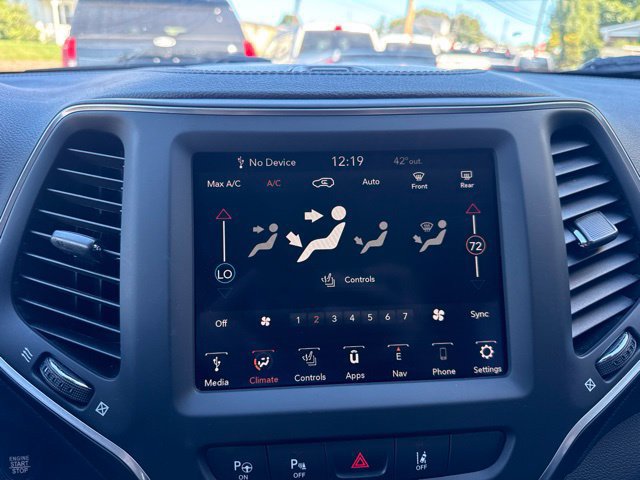 Used 2023 Jeep Cherokee Altitude Lux AWD/4WD image 21