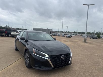 Certified 2025 Nissan Altima 2.5 SV