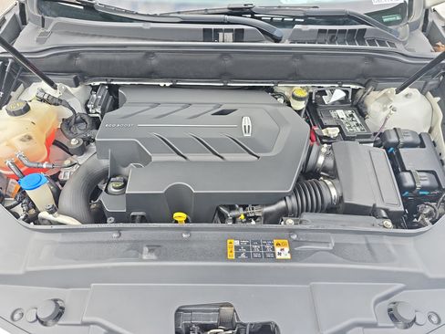 Used 2016 Lincoln MKX Reserve w/ Driver Assistance Package image 29