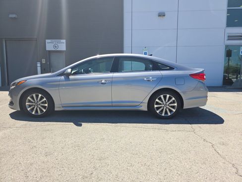 Used 2016 Hyundai Sonata Limited w/ Option Group 04 FWD image 9