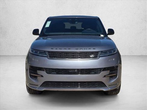 Used 2025 Land Rover Range Rover Sport Dynamic SE AWD/4WD image 2
