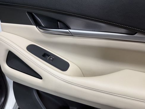 Used 2022 Lincoln Corsair AWD w/ Premium Package image 31
