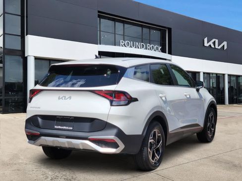 Certified 2025 Kia Sportage LX FWD image 6