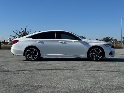 Used 2022 Honda Accord Sport image 10