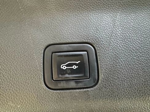 Used 2022 Chevrolet Tahoe High Country w/ Max Trailering Package AWD/4WD image 32