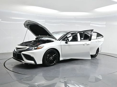 Used 2022 Toyota Camry XSE w/ Navigation Package image 55