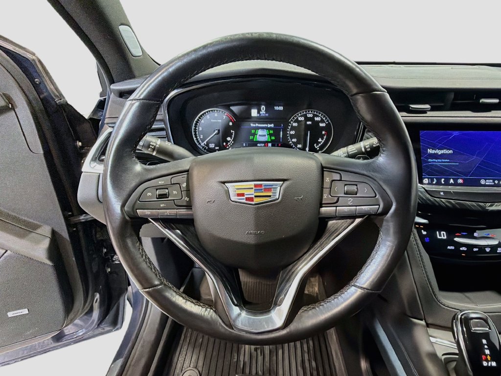 Used 2024 Cadillac XT6 Premium Luxury w/ LPO, Floor Liner Package AWD/4WD image 12