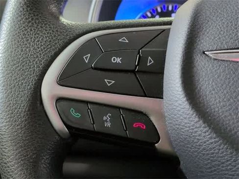 Used 2015 Chrysler 200 Limited image 22