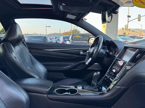 Used 2018 INFINITI Q60 3.0t Luxe w/ Sensory Package 3.0T Luxe RWD image 11