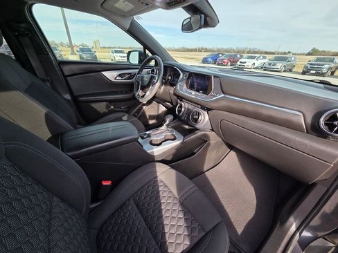 Used 2021 Chevrolet Blazer LT image 35