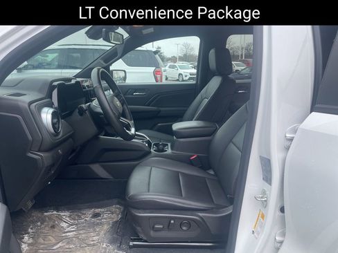 Used 2023 Chevrolet Colorado LT w/ LT Convenience Package III image 13