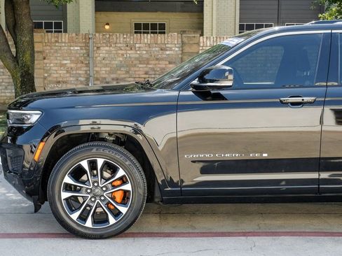 Used 2022 Jeep Grand Cherokee Overland image 22