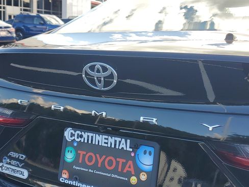 Used 2026 Toyota Camry XLE image 7