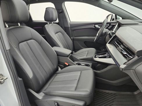 Used 2024 Audi Q4 e-tron Premium Plus w/ Premium Plus AWD/4WD image 20