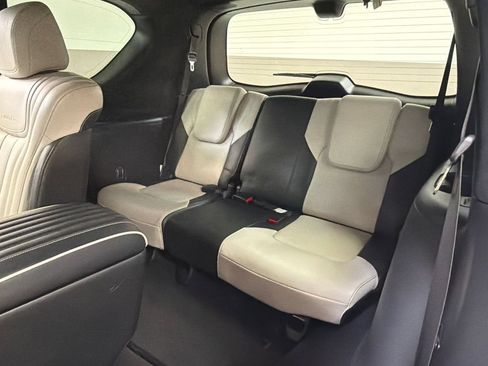 Used 2019 INFINITI QX80 Limited w/ All-Season Package AWD/4WD image 37