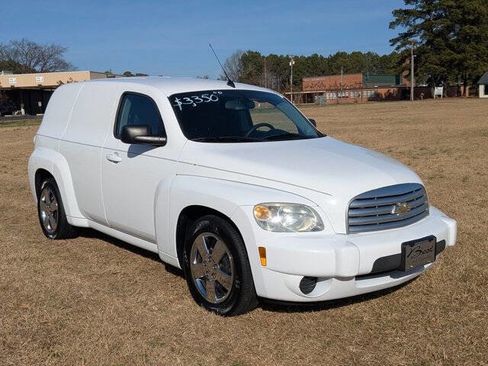 Used 2010 Chevrolet HHR LS image 1