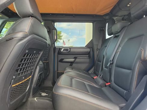 Certified 2024 Ford Bronco Badlands w/ Sasquatch Package AWD/4WD image 10