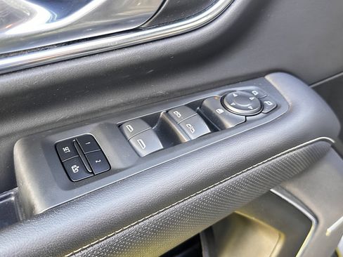 Used 2022 GMC Yukon SLT image 23