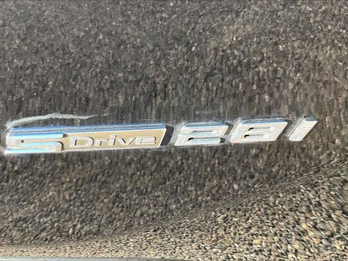 Used 2017 BMW X1 sDrive28i image 9