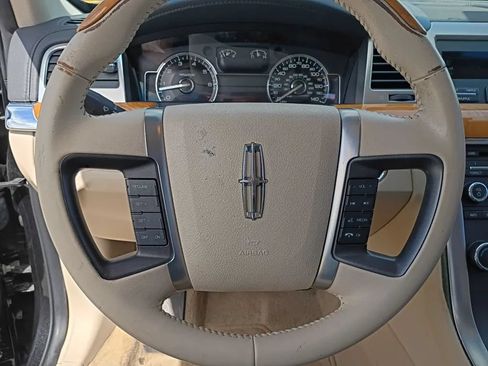 Used 2009 Lincoln MKS FWD image 13