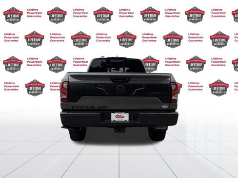 Used 2024 Nissan Titan PRO-4X image 4