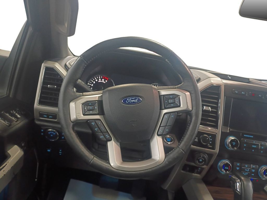 Used 2019 Ford F150 Lariat w/ Equipment Group 502A Luxury AWD/4WD image 13