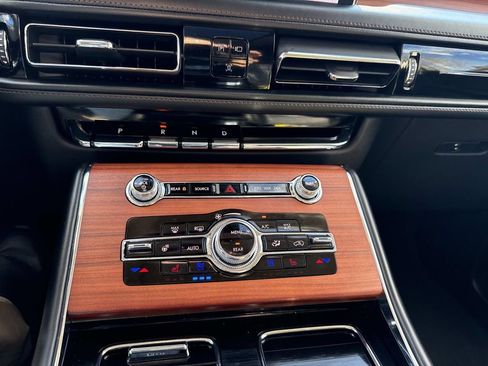 Used 2024 Lincoln Aviator Reserve w/ Elements Package Plus AWD/4WD image 25