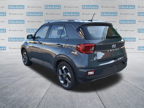 Used 2025 Hyundai Venue SEL FWD image 8