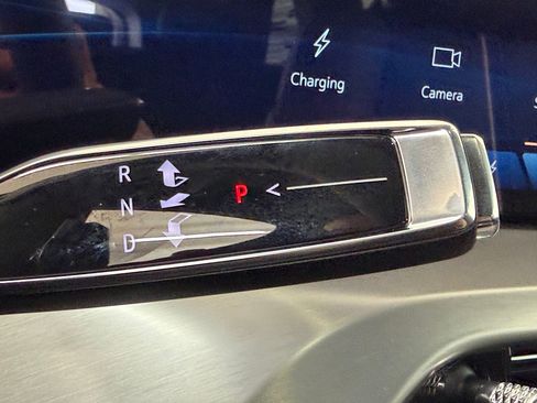 New 2026 Cadillac Vistiq Luxury w/ LPO, Floor Liner Package image 18