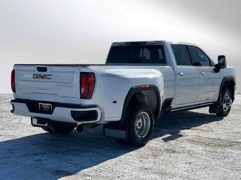 Used 2022 GMC Sierra 3500 Denali w/ Denali Ultimate Package AWD/4WD image 3