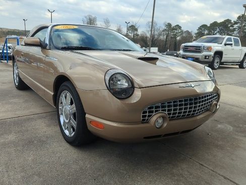 Used 2005 Ford Thunderbird image 1