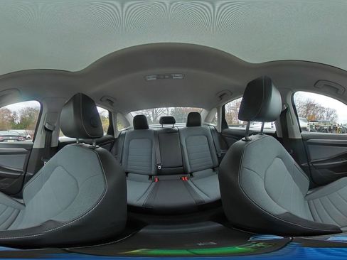 Used 2025 Volkswagen Jetta SE image 42