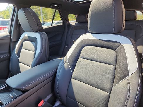 Used 2025 Chevrolet Blazer EV LT image 23