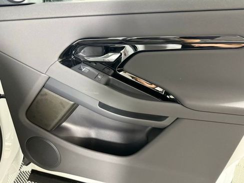 Certified 2026 Land Rover Range Rover Evoque S image 30
